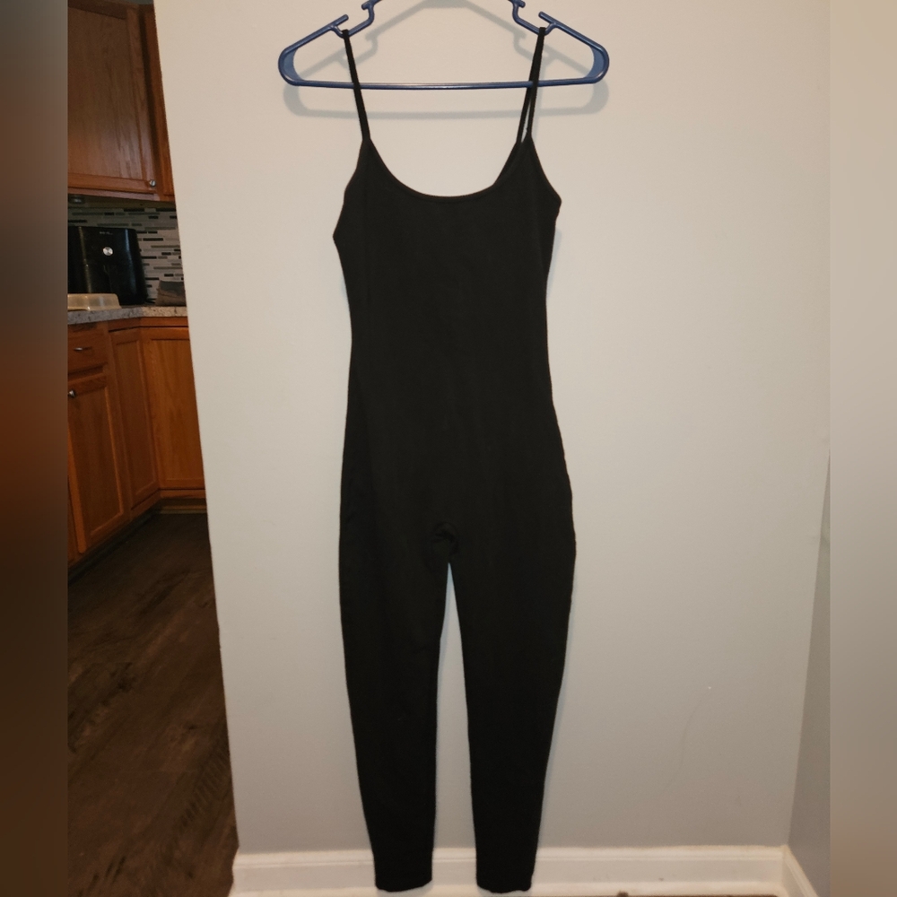 Forever 21 Black Jumpsuit - Size Medium 💣 - Picture 3 of 6